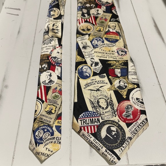 Museum Artifacts 100% Silk Neck Tie Presidential Election Politics History USA - Picture 1 of 9